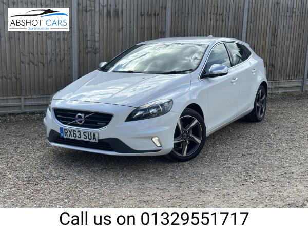 Volvo V40 1.6 D2 R-Design Nav Hatchback 5dr Diesel Powershift Euro 5 (s/s) (115 ps)