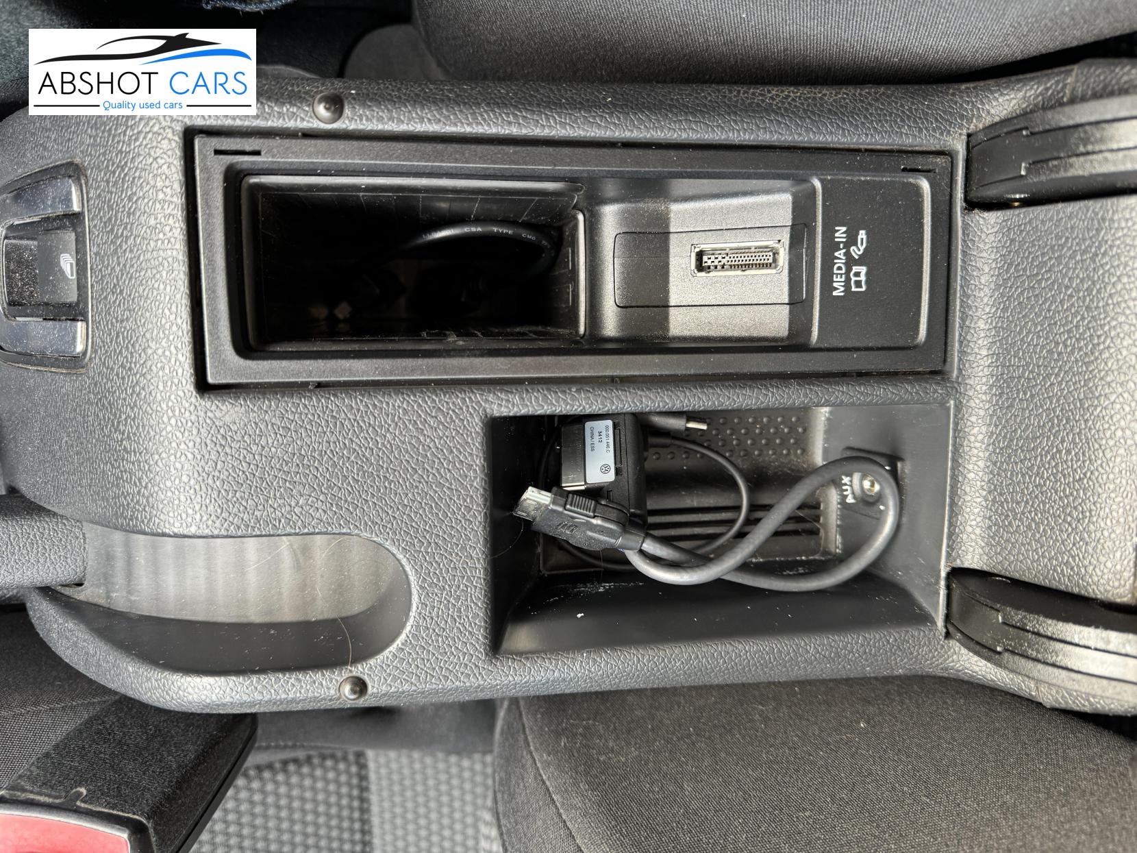 Volkswagen Golf 1.6 TDI BlueMotion Tech SE Cabriolet 2dr Diesel Manual Euro 5 (s/s) (105 ps)