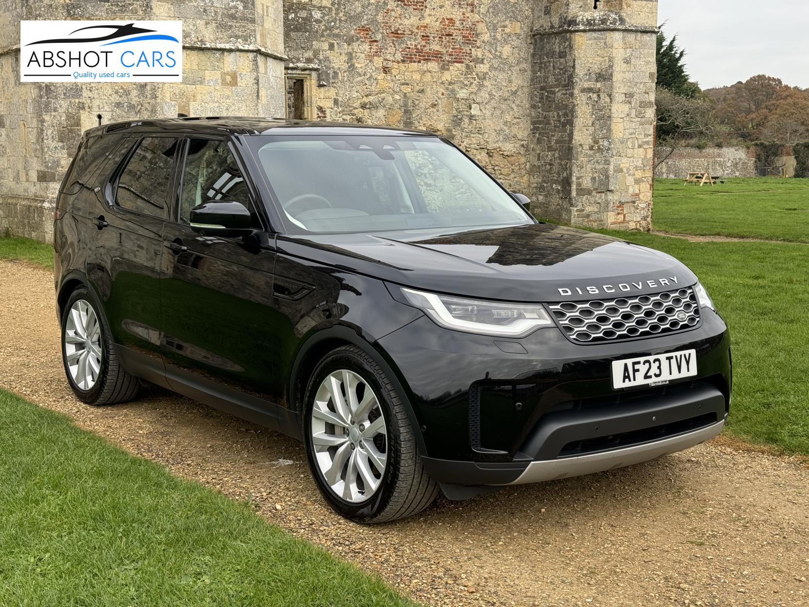 Land Rover Discovery 3.0 D300 MHEV SE SUV 5dr Diesel Auto 4WD Euro 6 (s/s) (300 ps)