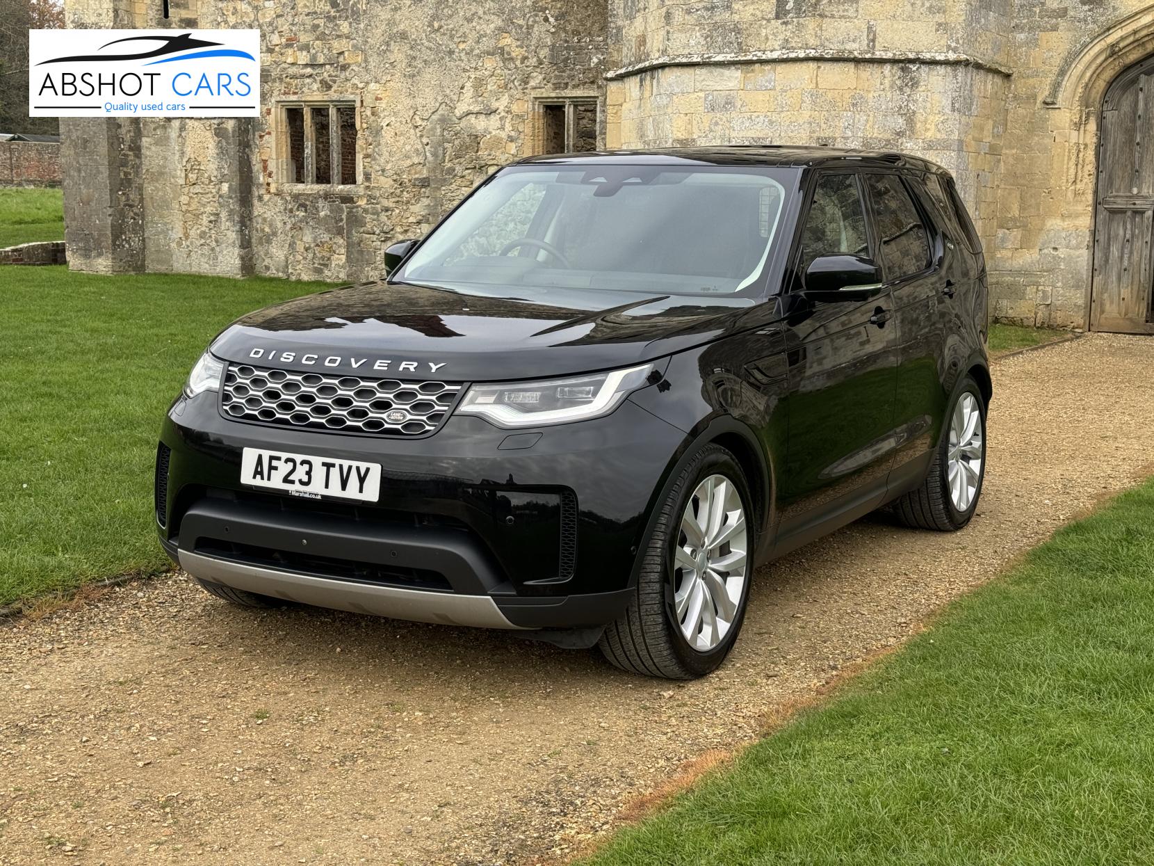 Land Rover Discovery 3.0 D300 MHEV SE SUV 5dr Diesel Auto 4WD Euro 6 (s/s) (300 ps)