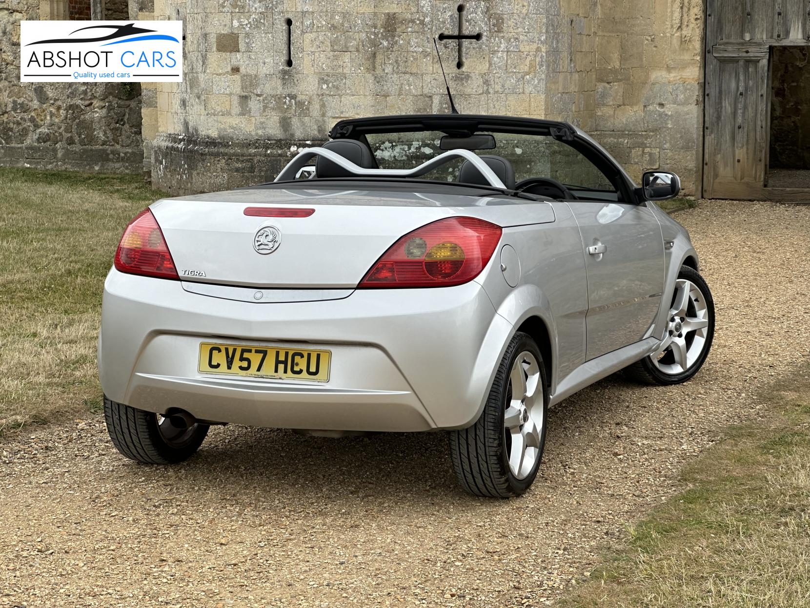 Vauxhall Tigra 1.4i 16v Exclusiv Convertible 2dr Petrol Manual (a/c) (146 g/km, 89 bhp)