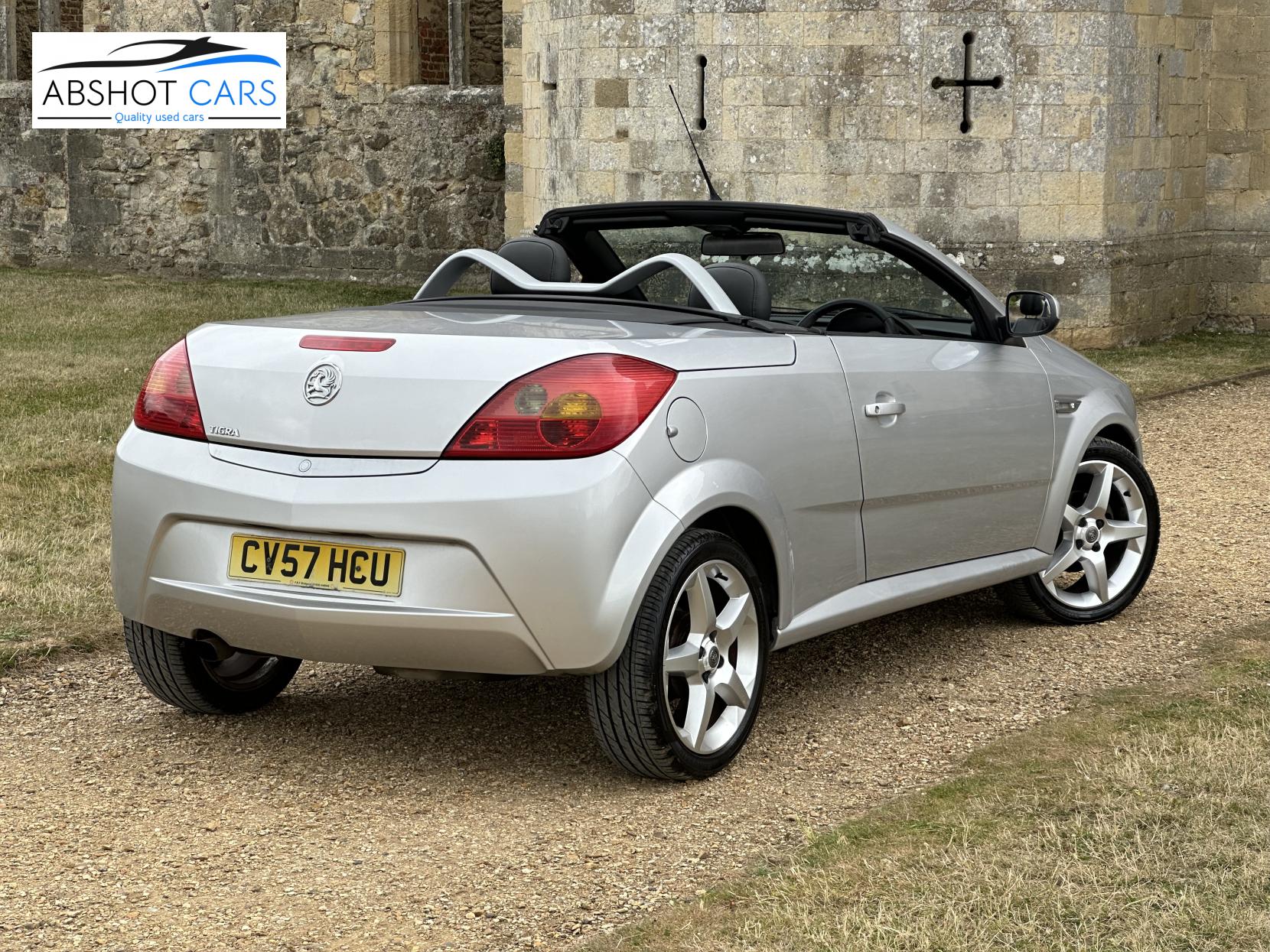 Vauxhall Tigra 1.4i 16v Exclusiv Convertible 2dr Petrol Manual (a/c) (146 g/km, 89 bhp)