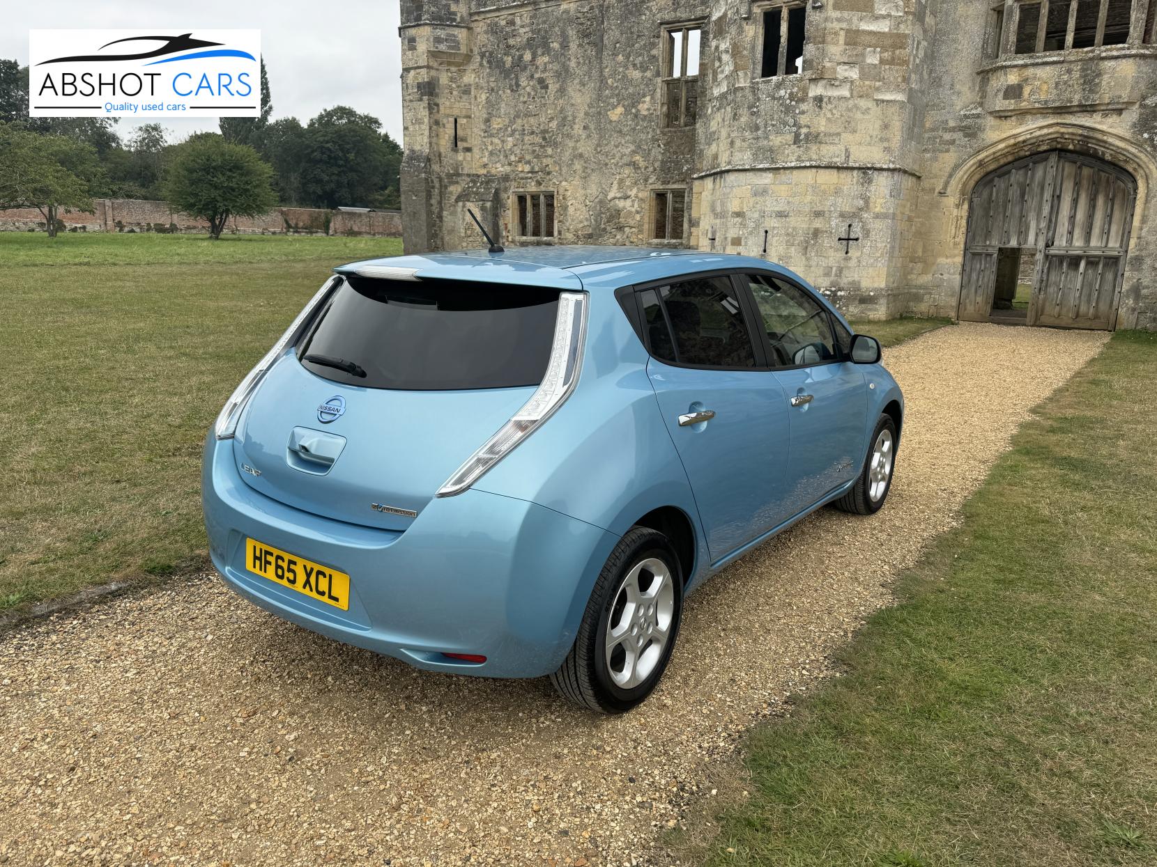 Nissan Leaf 24kWh Acenta Hatchback 5dr Electric Auto (107 bhp)