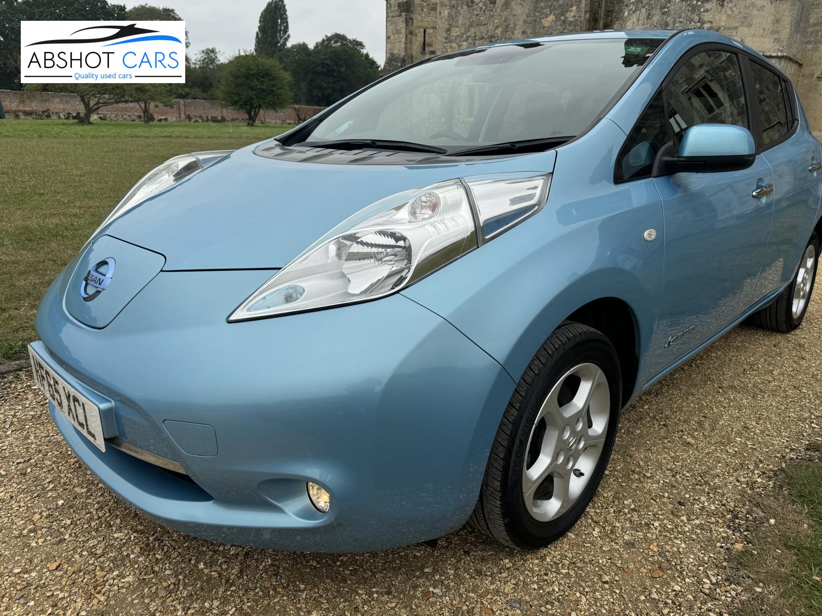 Nissan Leaf 24kWh Acenta Hatchback 5dr Electric Auto (107 bhp)