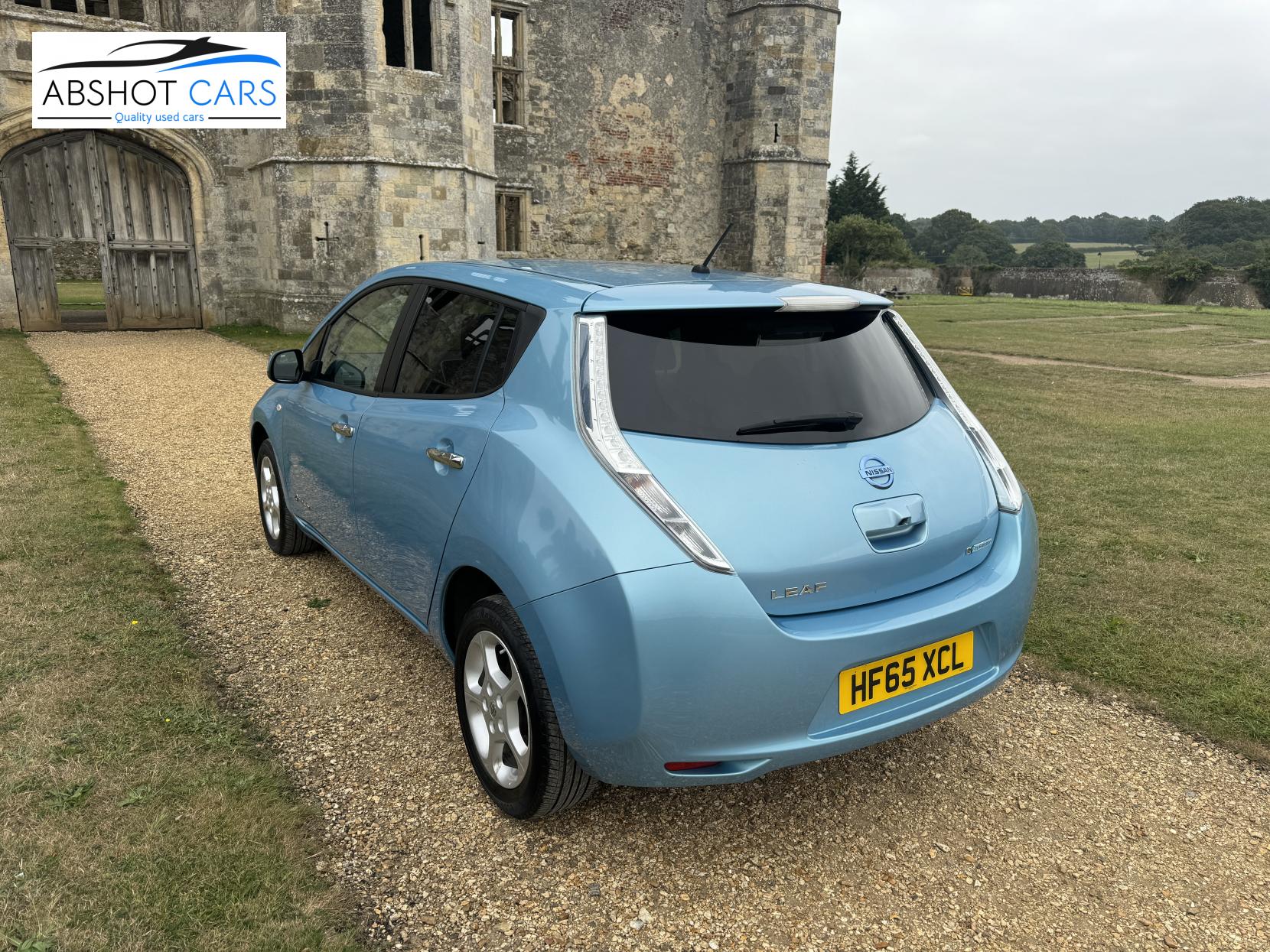 Nissan Leaf 24kWh Acenta Hatchback 5dr Electric Auto (107 bhp)