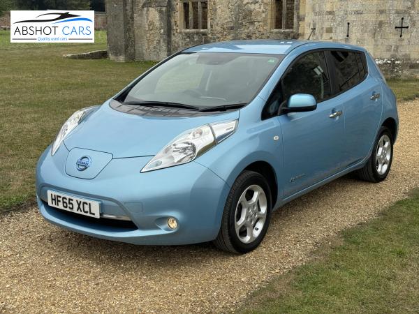 Nissan Leaf 24kWh Acenta Hatchback 5dr Electric Auto (107 bhp)