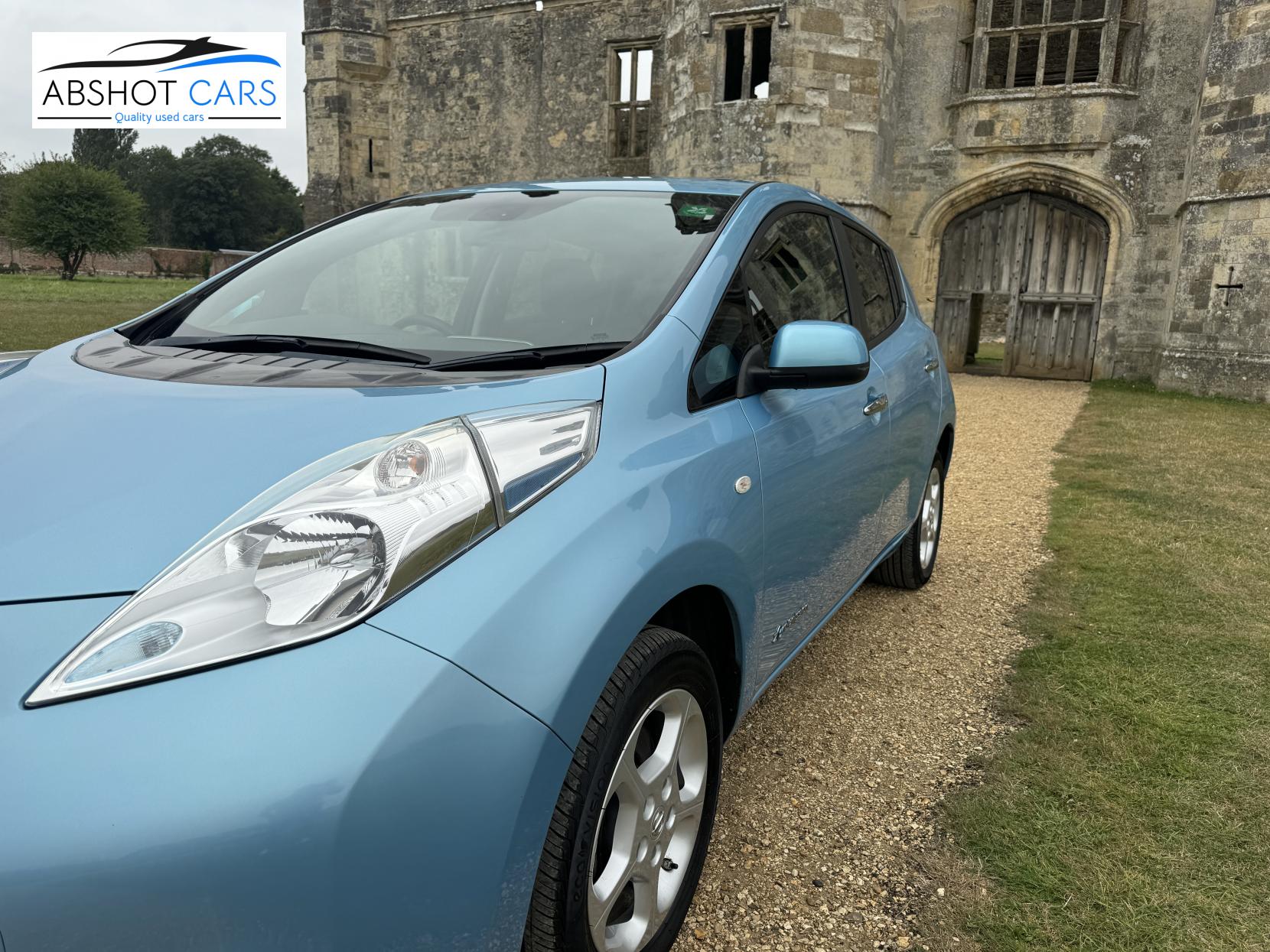 Nissan Leaf 24kWh Acenta Hatchback 5dr Electric Auto (107 bhp)