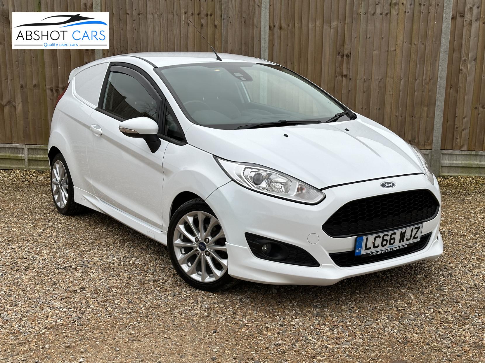 Ford Fiesta Van 1.5 TDCi Sport Panel Van 3dr Diesel Manual (94 g/km, 93.7 bhp)